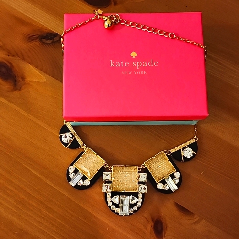 Like New Kate Spade necklace